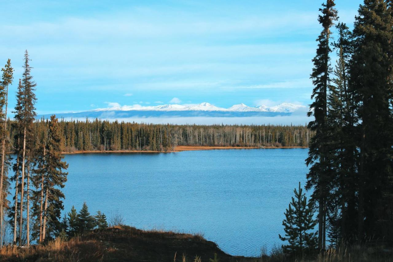 Red Cariboo Apartments Anahim Lake Экстерьер фото