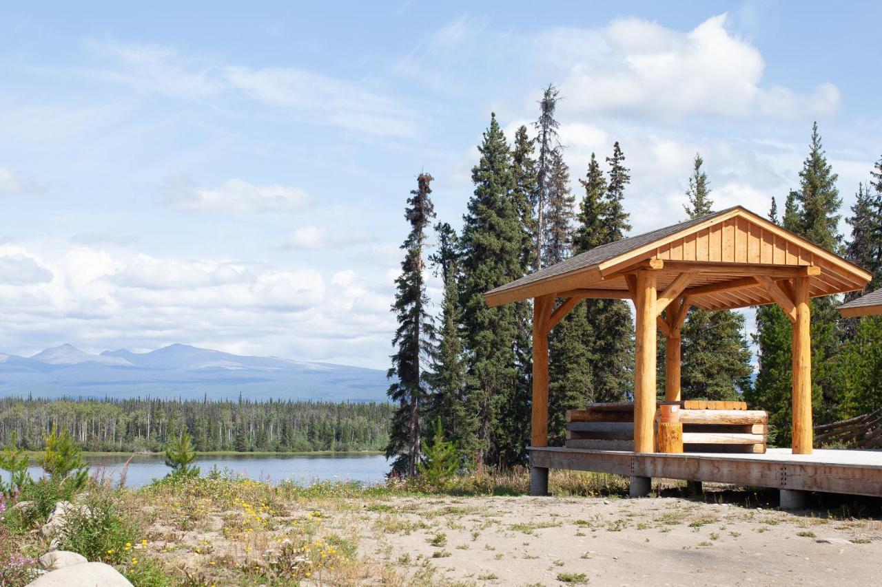 Red Cariboo Apartments Anahim Lake Экстерьер фото