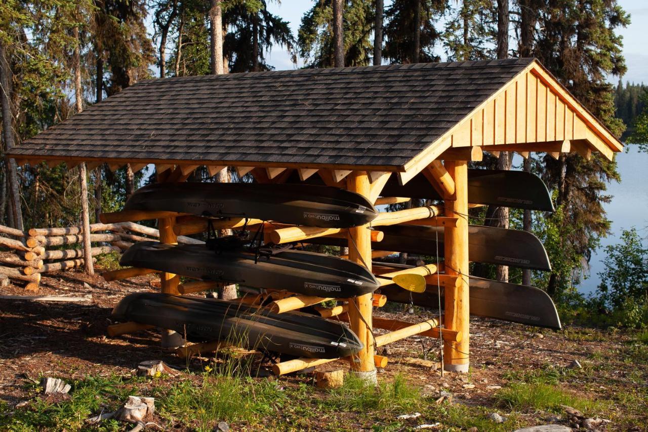 Red Cariboo Apartments Anahim Lake Экстерьер фото