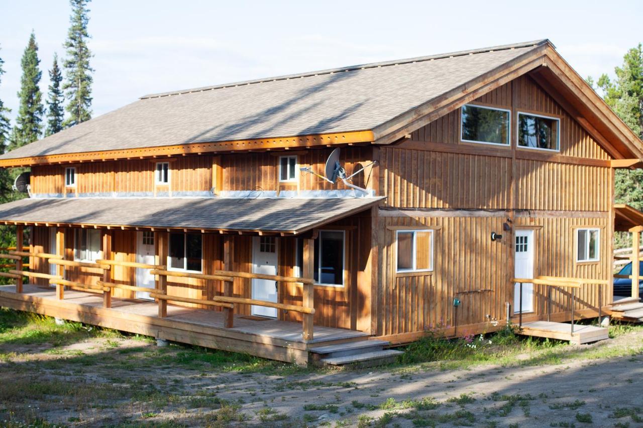 Red Cariboo Apartments Anahim Lake Экстерьер фото
